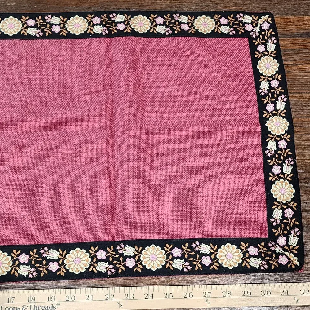 Floral Embroidered Border Textured Table Runner Red 16